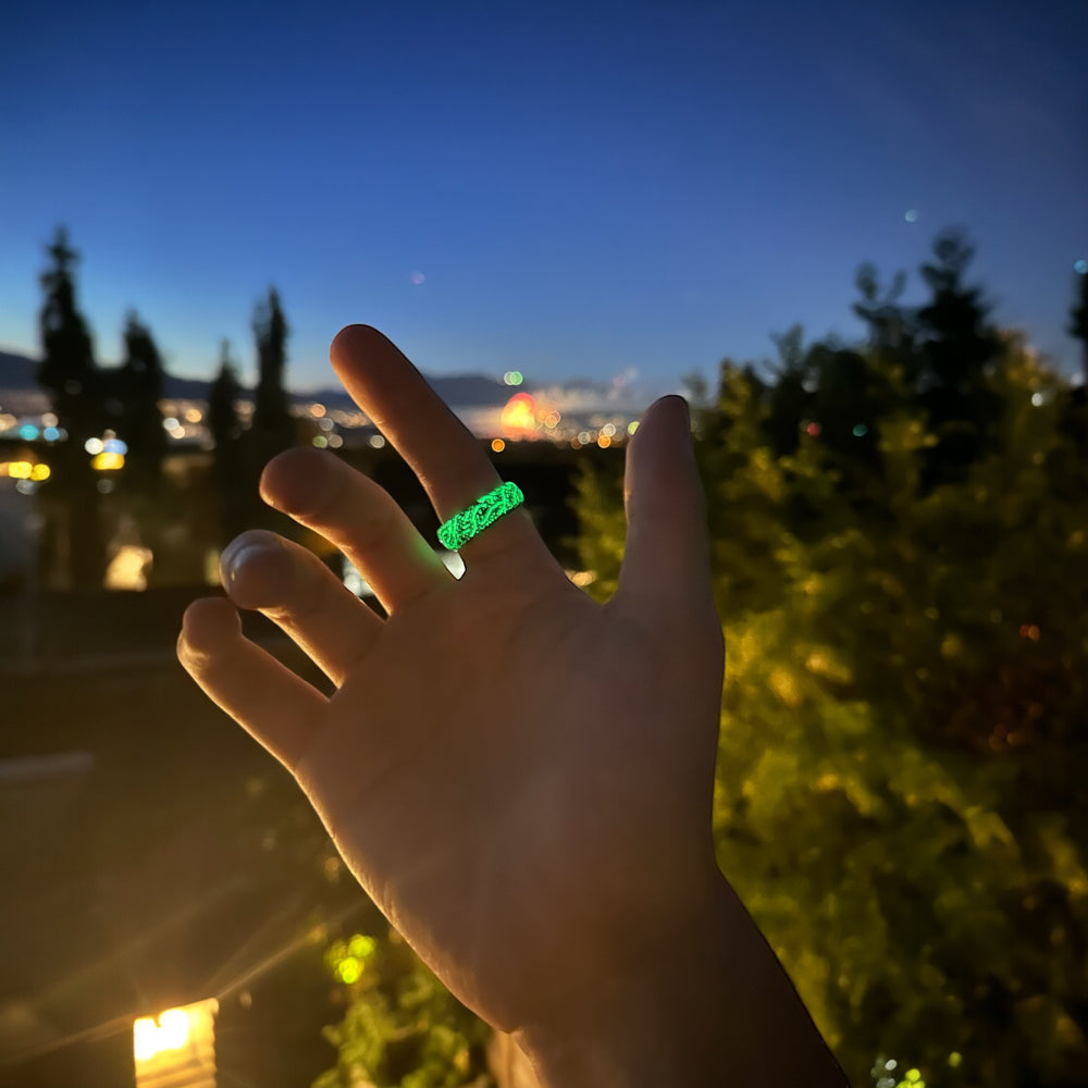 Luminous Crackle Ring