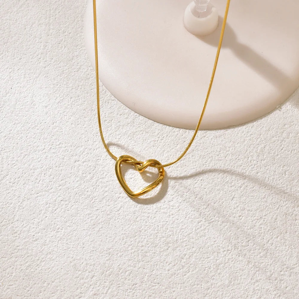 Light Luxury Steel Heart Necklace for Women