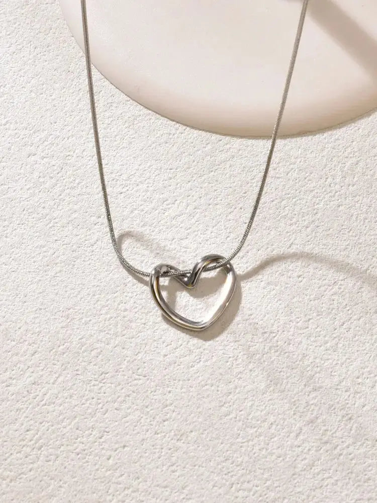 Light Luxury Steel Heart Necklace for Women