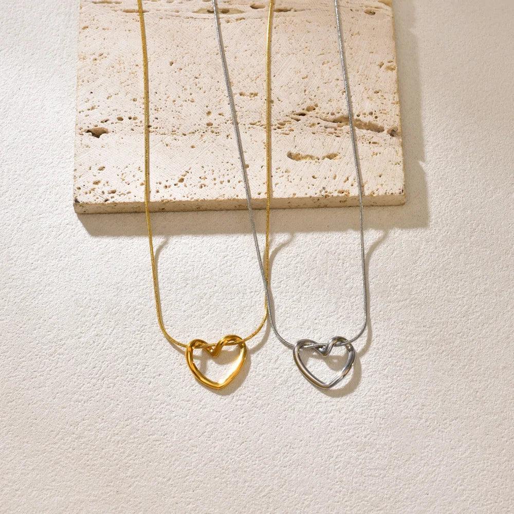 Light Luxury Steel Heart Necklace for Women