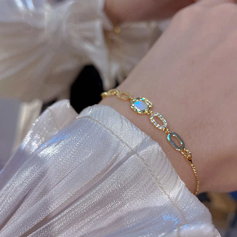 Luxury Gold-Plated Geometric Zircon Bracelet – Adjustable Square Design, Women’s Party And Wedding Jewelry