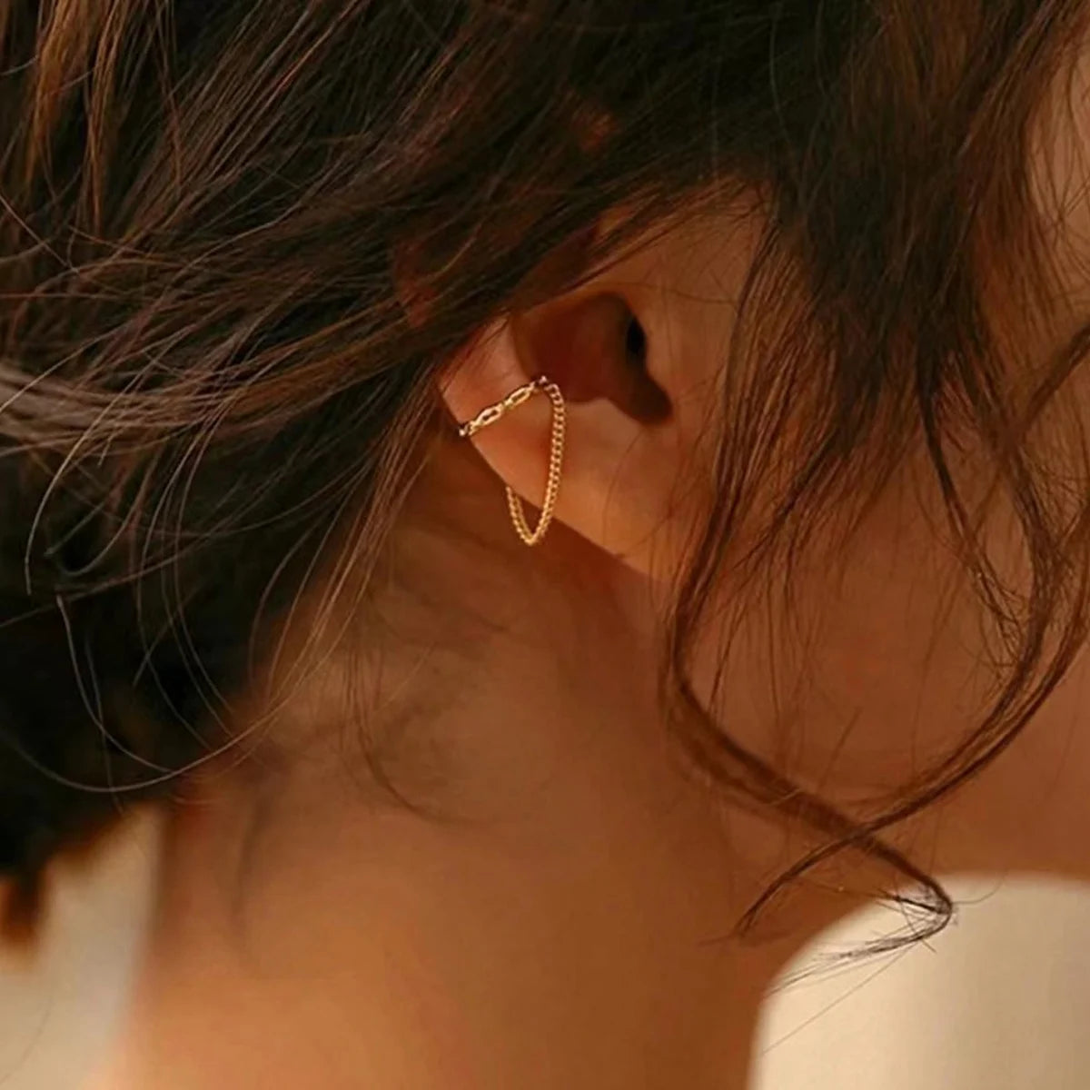 Elegant Gold Non Piercing Ear Cuff