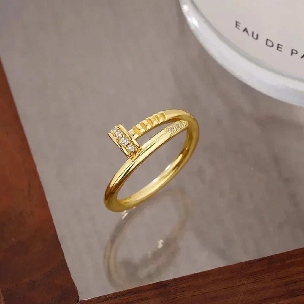 Light Luxury Gold Nail Ring